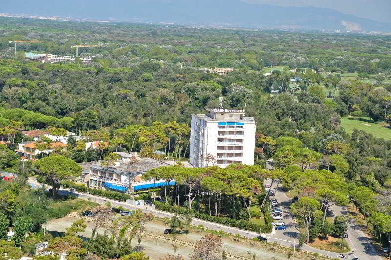 טירניה Grand Hotel Golf מראה חיצוני תמונה
