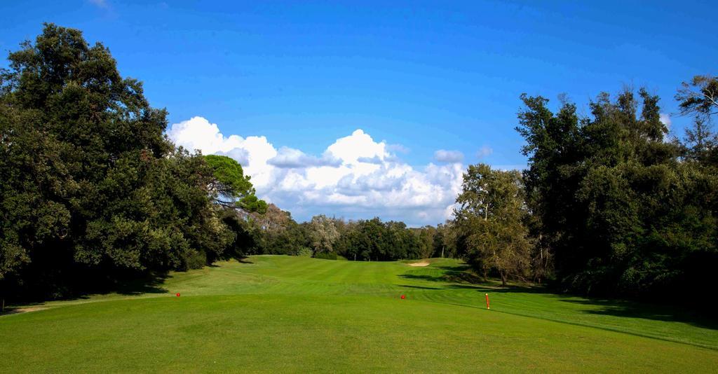 טירניה Grand Hotel Golf מראה חיצוני תמונה