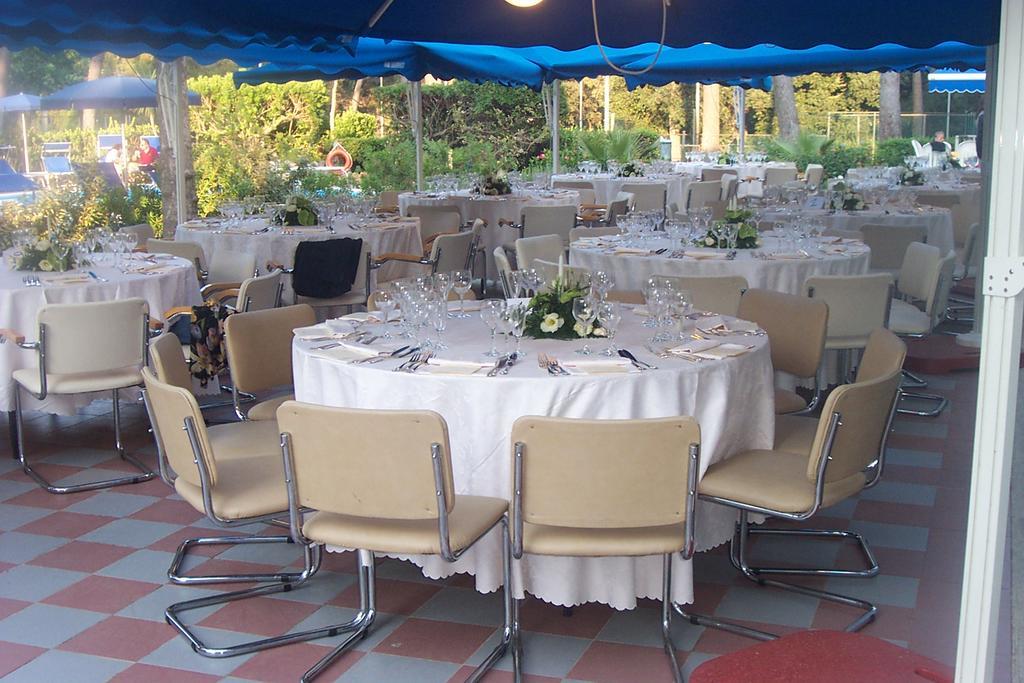 טירניה Grand Hotel Golf מראה חיצוני תמונה