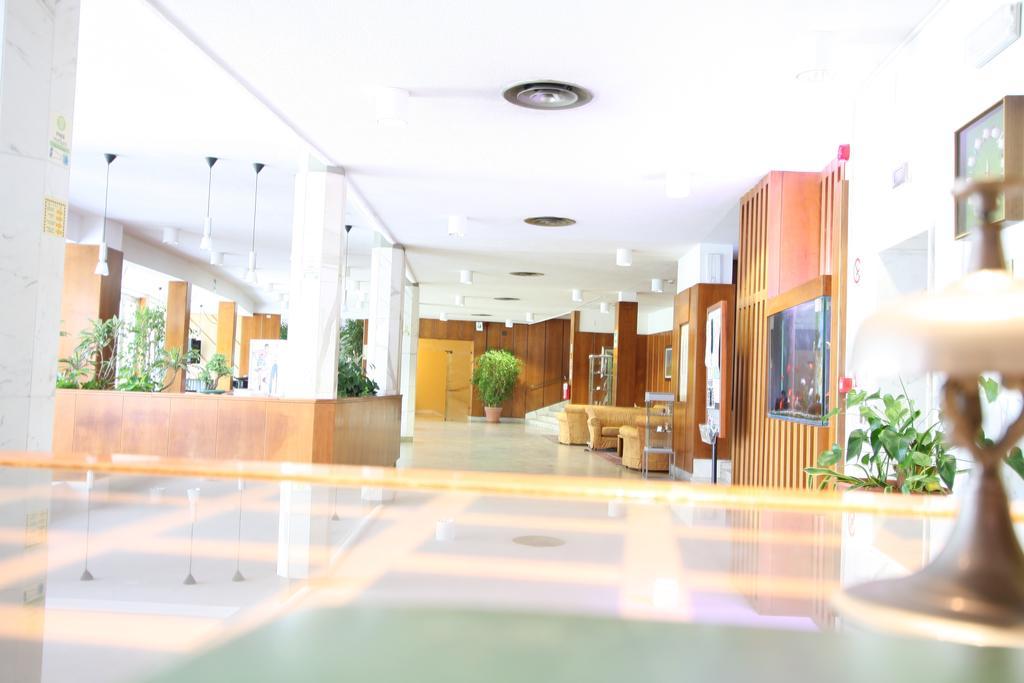 טירניה Grand Hotel Golf מראה חיצוני תמונה