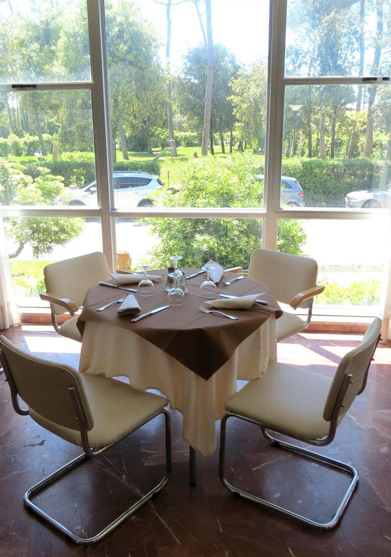 טירניה Grand Hotel Golf מראה חיצוני תמונה