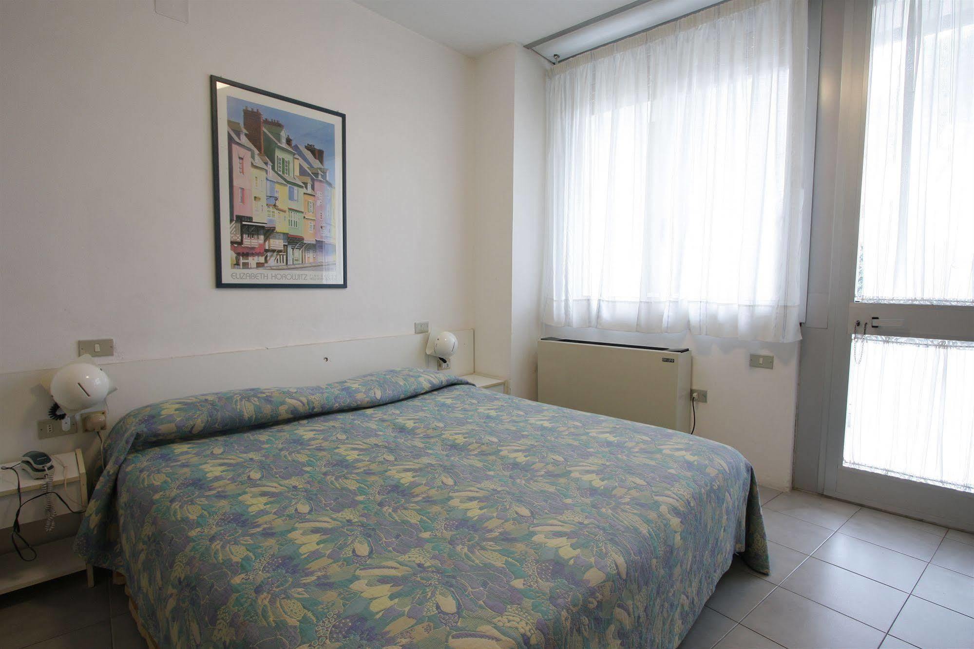 טירניה Grand Hotel Golf מראה חיצוני תמונה