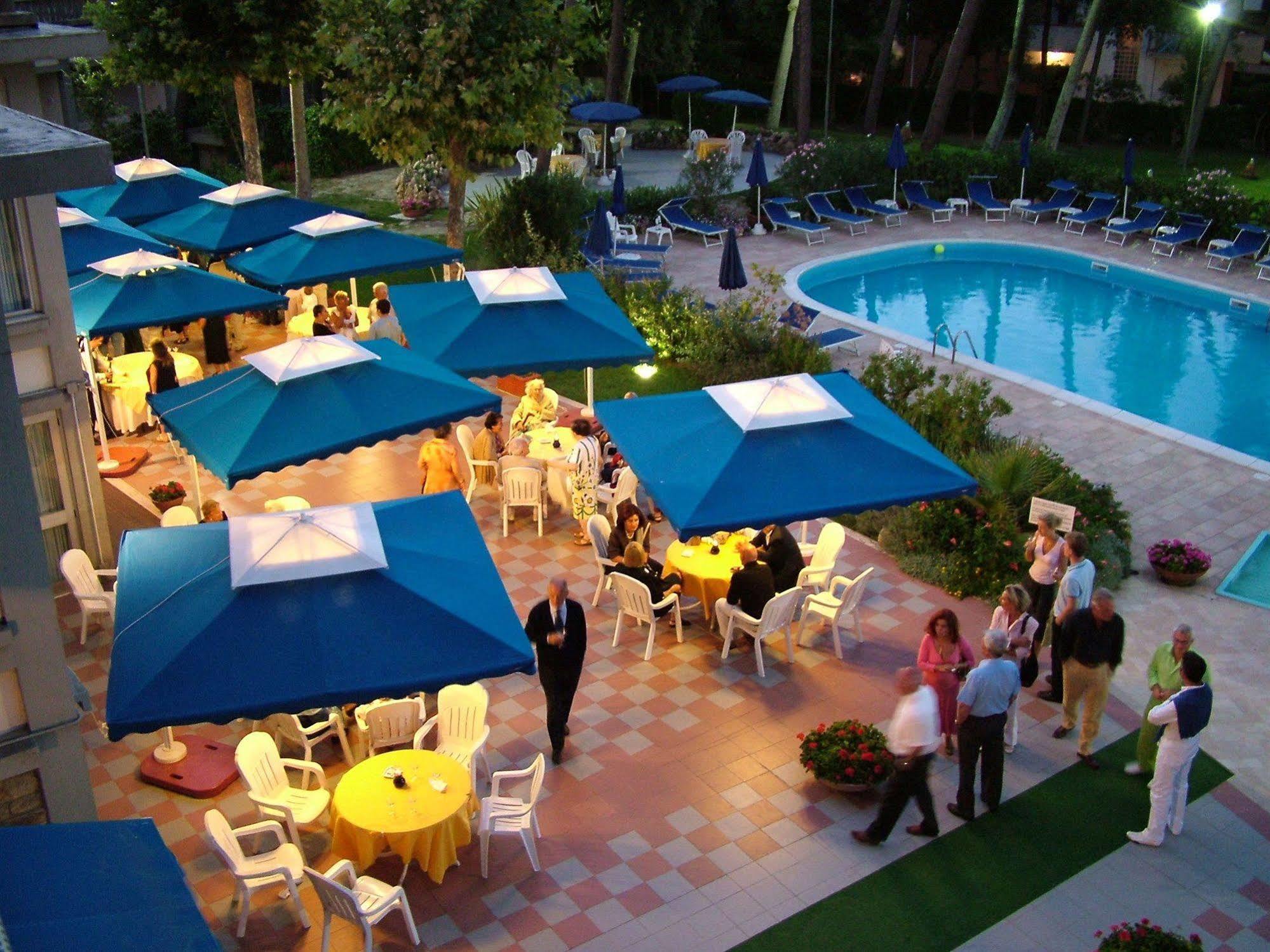 טירניה Grand Hotel Golf מראה חיצוני תמונה